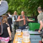 Lachsbesatz an der Rur 2014, Bild 8 von 15